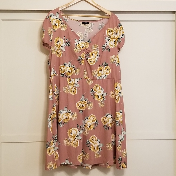 AUW Dresses & Skirts - 🆕 AUW Pink Floral Print Soft Stretchy Dress NWT